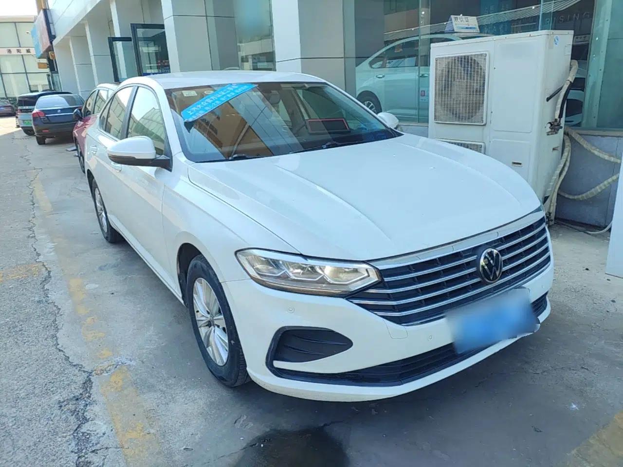 Volkswagen Lavida 2024 1.5L Automatic DeYi Edition — миниатюра 3