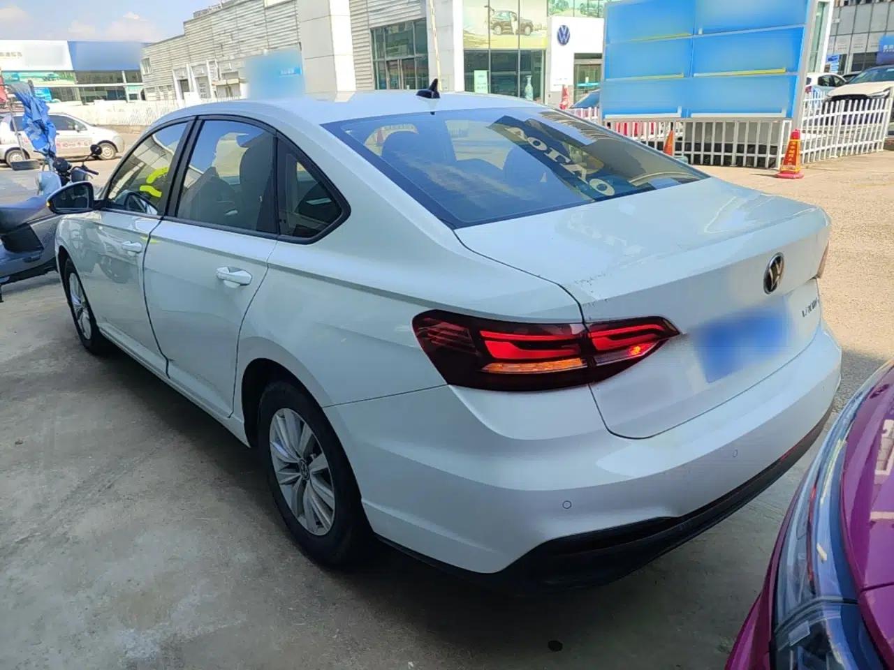 Volkswagen Lavida 2024 1.5L Automatic DeYi Edition — миниатюра 4