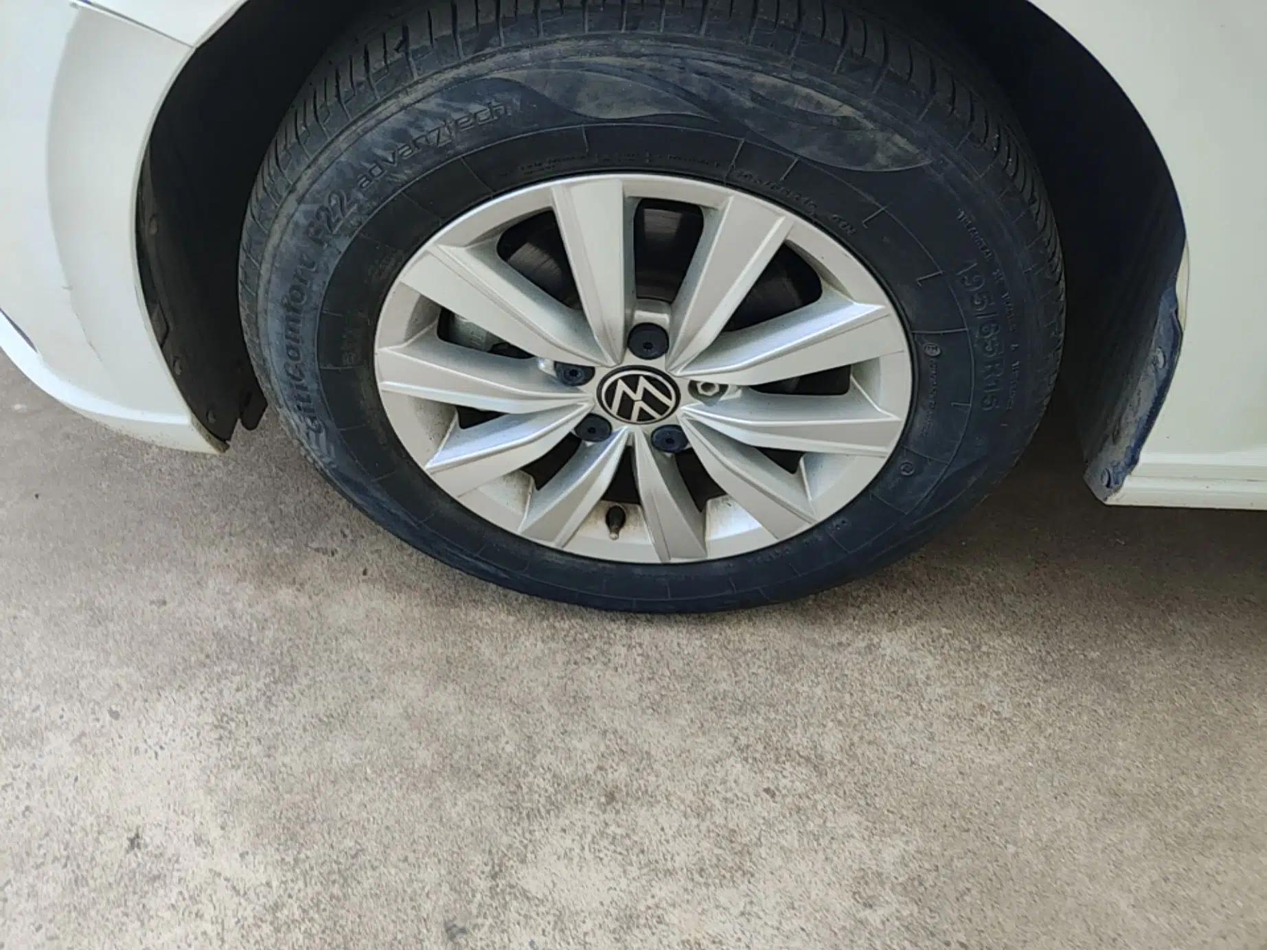 Volkswagen Lavida 2024 1.5L Automatic DeYi Edition — миниатюра 10