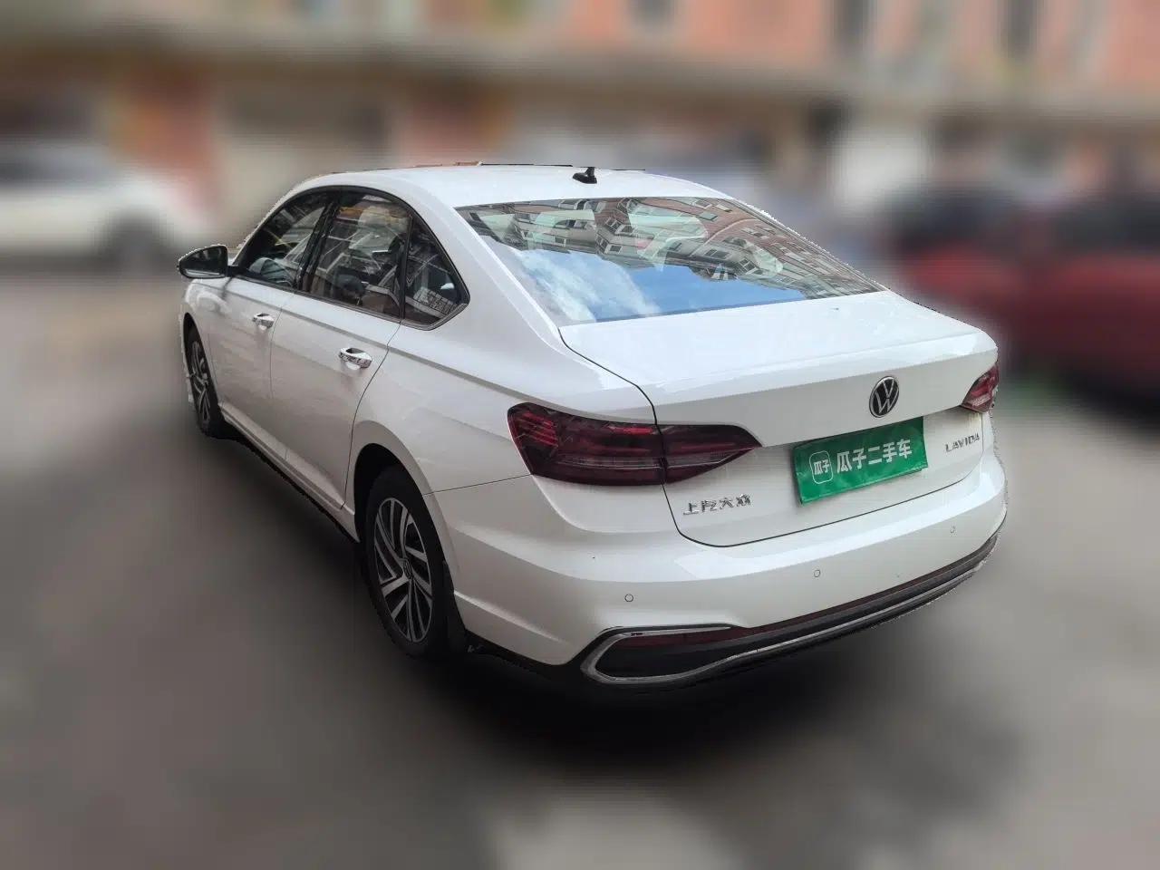 Volkswagen Lavida 2023 1.5L Automatic Starry Sky 5 Million Edition — миниатюра 4