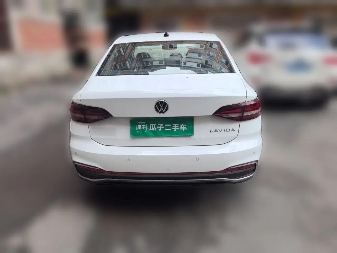 Volkswagen Lavida 2023 1.5L Automatic Starry Sky 5 Million Edition — миниатюра 5