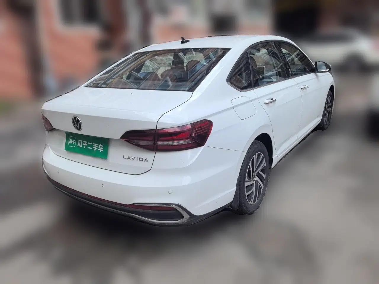 Volkswagen Lavida 2023 1.5L Automatic Starry Sky 5 Million Edition — миниатюра 6