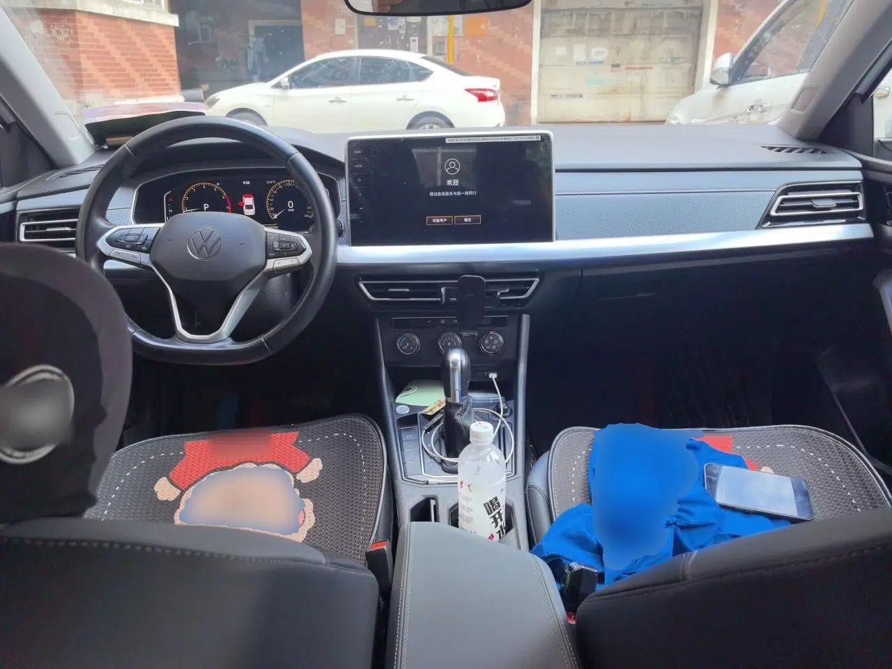 Volkswagen Lavida 2023 1.5L Automatic Starry Sky 5 Million Edition — миниатюра 9