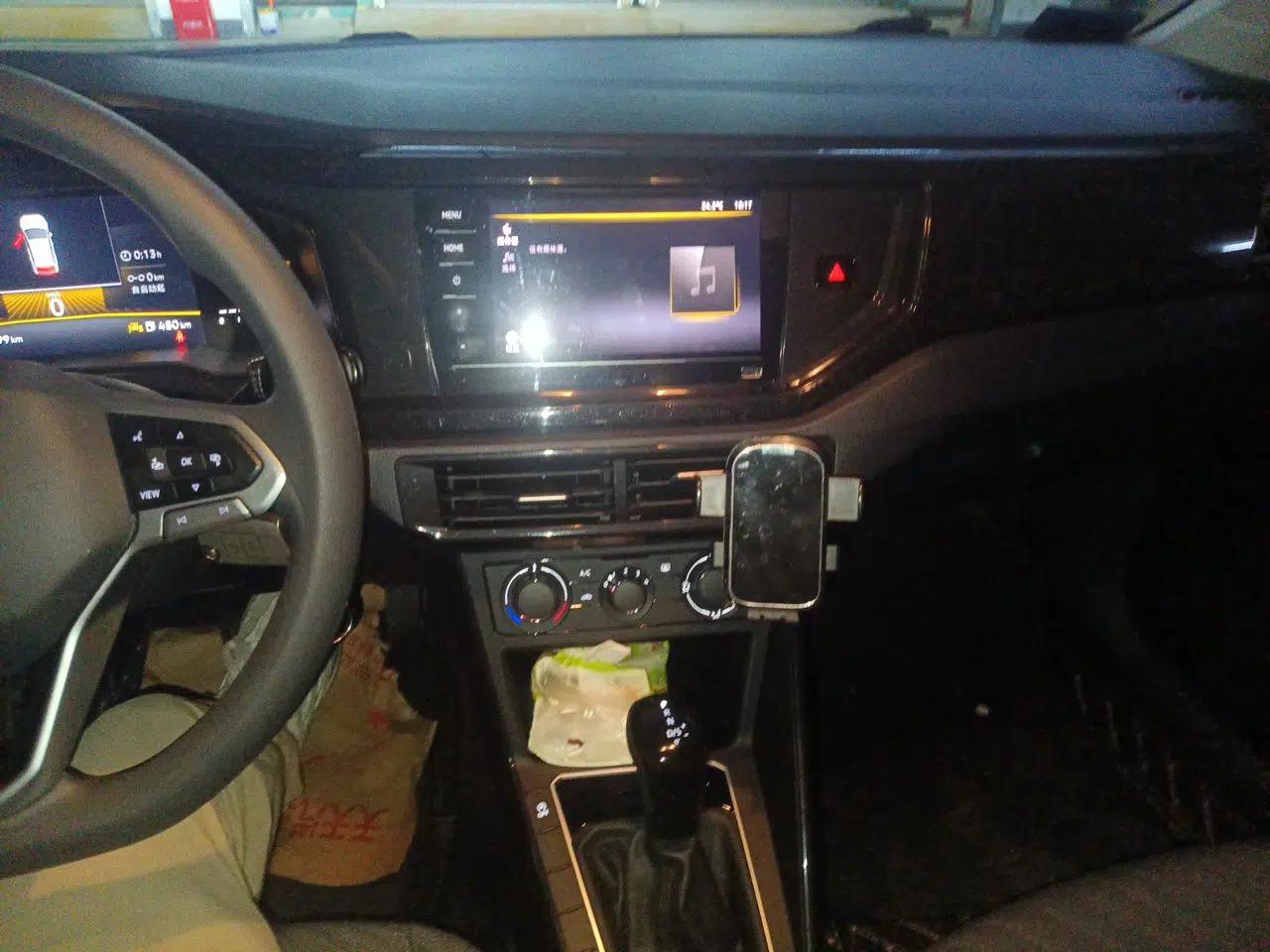 Volkswagen Lavida 2023 New Rui 1.5L Automatic New Yi Edition — миниатюра 13