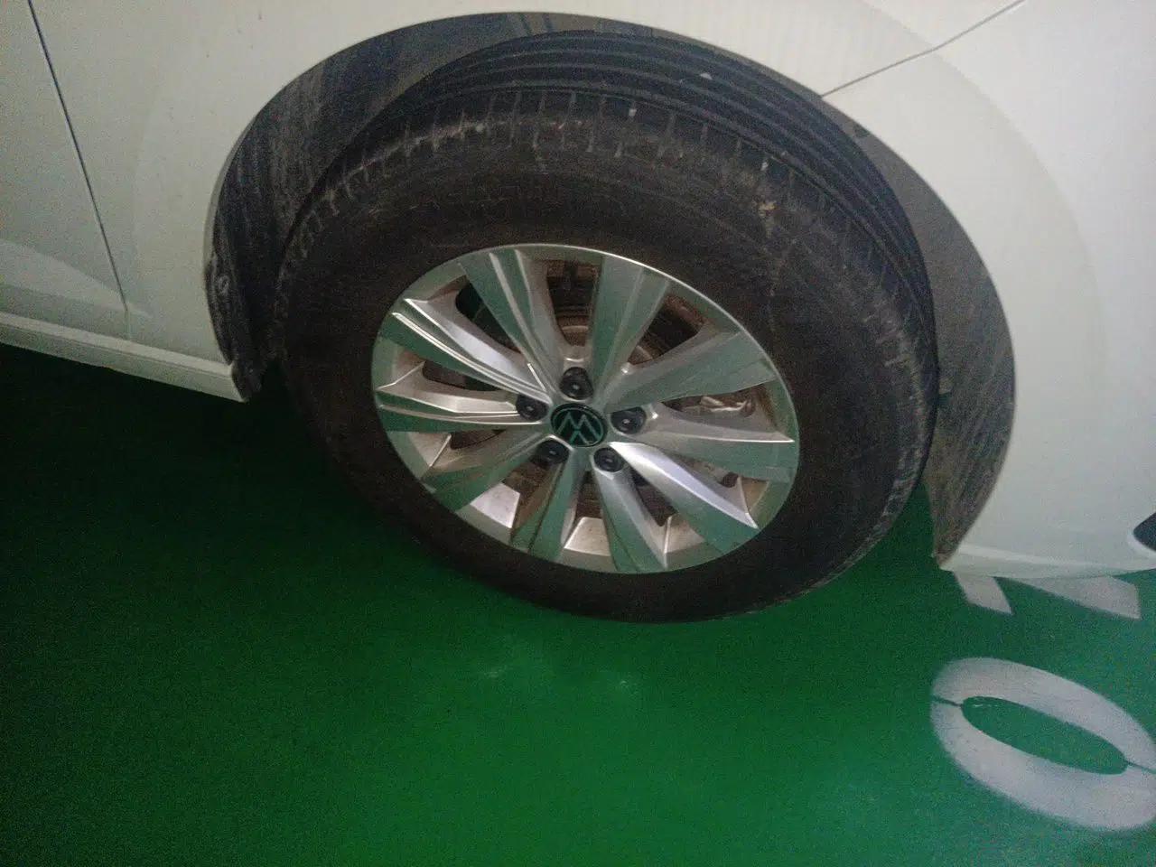 Volkswagen Lavida 2023 New Rui 1.5L Automatic New Yi Edition — миниатюра 8