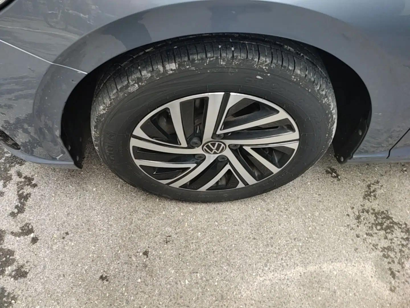 Volkswagen Lavida 2023 300TSI DSG Starry Full-Comfort Edition — миниатюра 10
