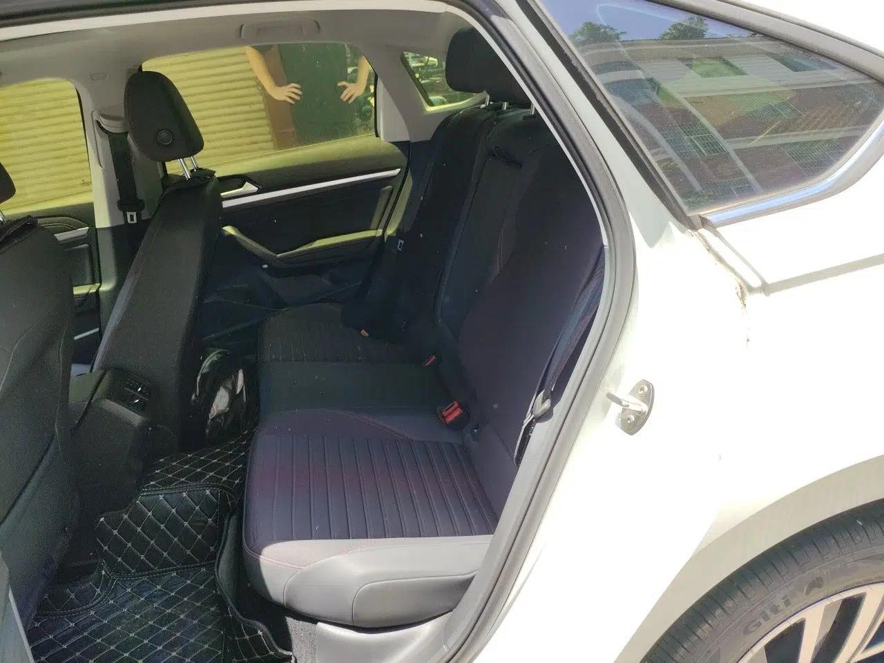Volkswagen Lavida 2023 300TSI DSG Starry Full-Comfort Edition — миниатюра 14