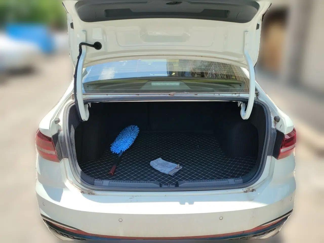 Volkswagen Lavida 2023 300TSI DSG Starry Full-Comfort Edition — миниатюра 16