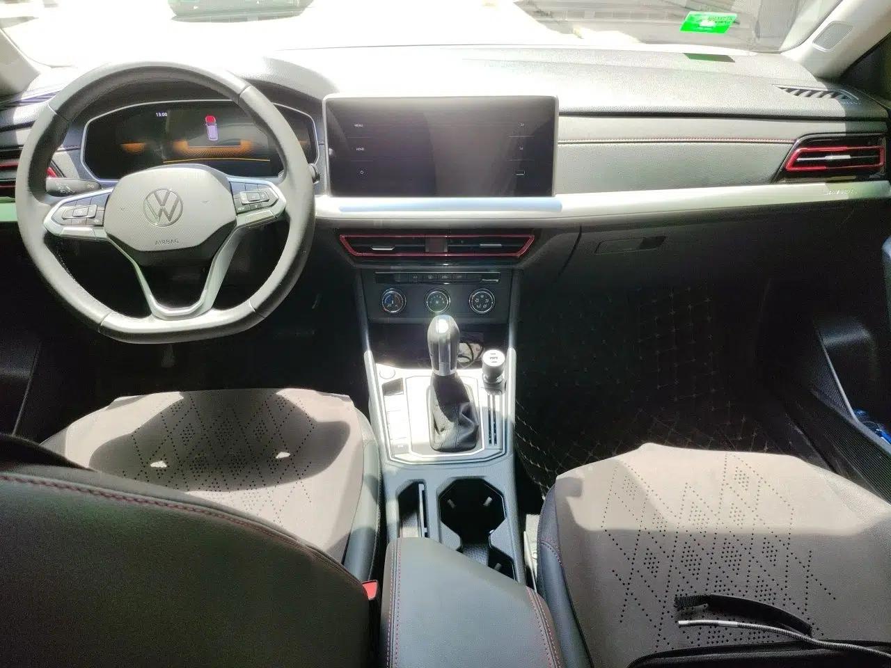 Volkswagen Lavida 2023 300TSI DSG Starry Full-Comfort Edition — миниатюра 6