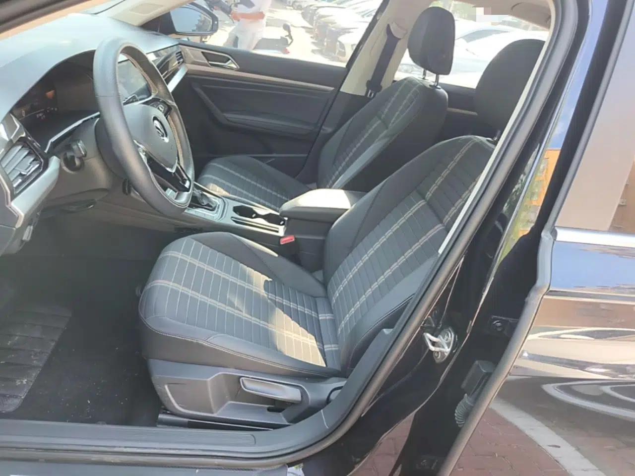 Volkswagen Lavida 2021 280TSI DSG Comfort Edition — миниатюра 17