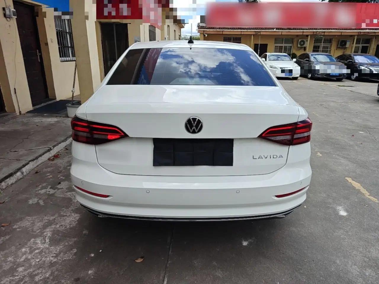 Volkswagen Lavida 2022 1.5L Automatic Comfort Edition — миниатюра 5