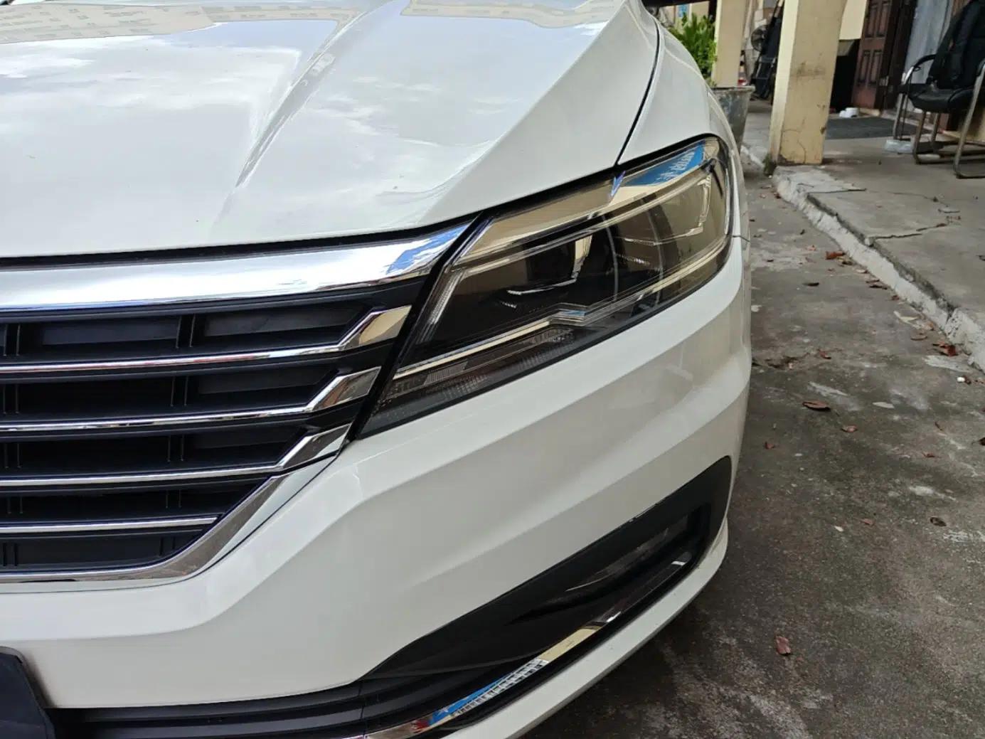 Volkswagen Lavida 2022 1.5L Automatic Comfort Edition — миниатюра 8