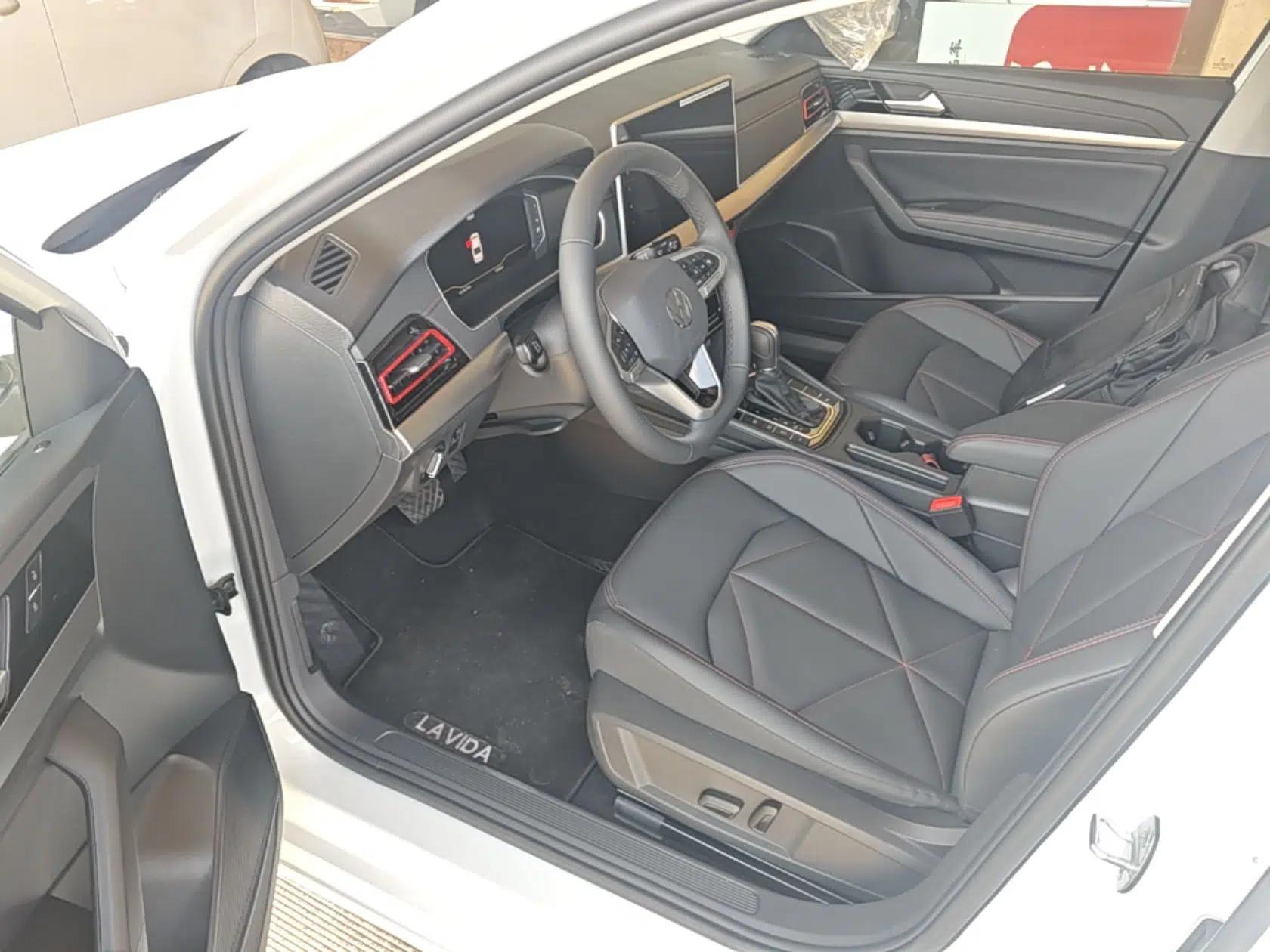Volkswagen Lavida 2024 300TSI DSG Starry Sky Leading Edition — миниатюра 18