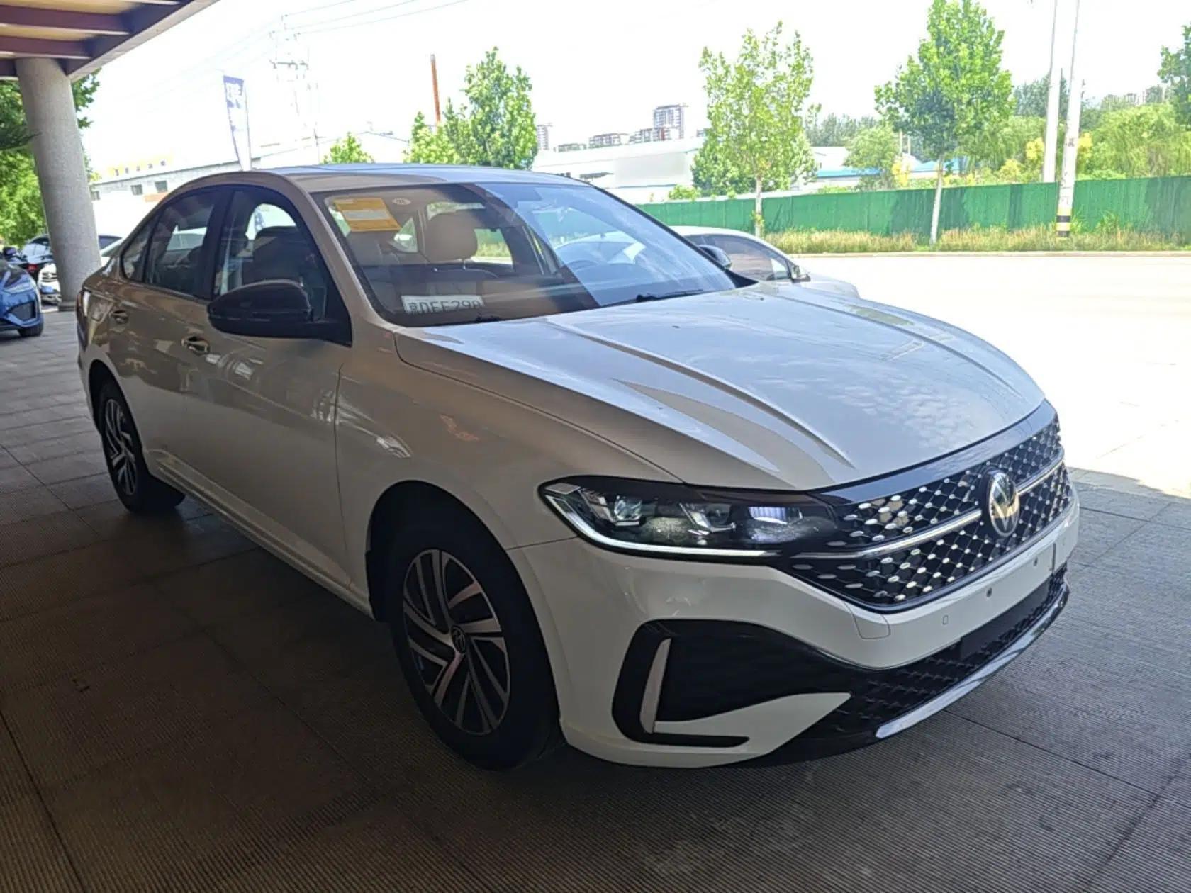 Volkswagen Lavida 2024 300TSI DSG Starry Sky Leading Edition — миниатюра 3
