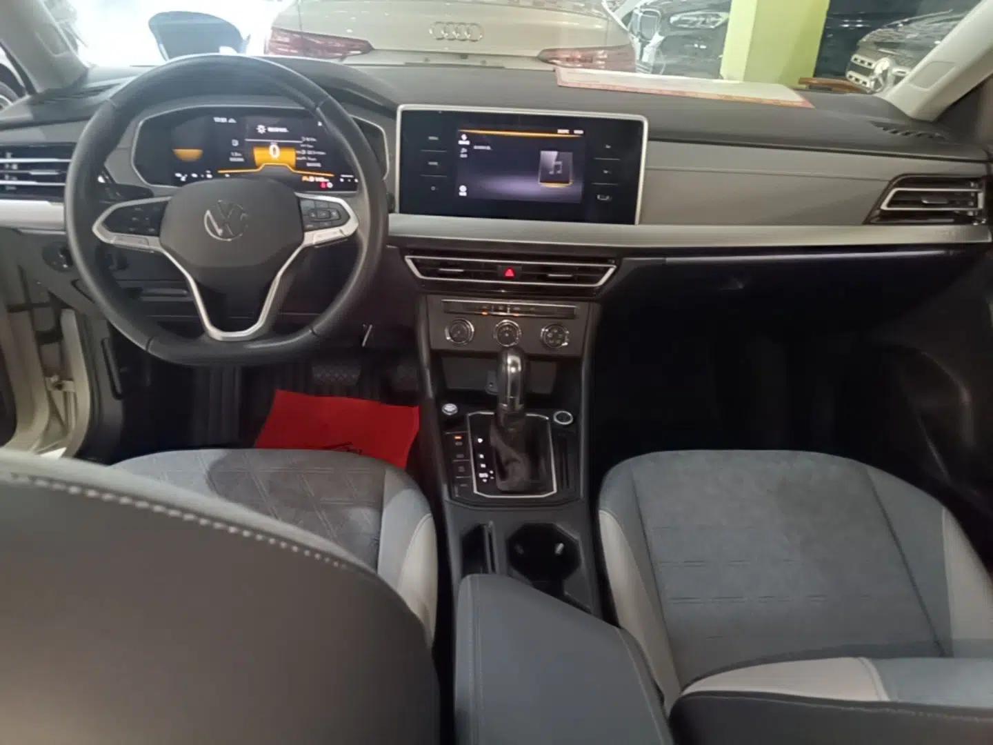 Volkswagen Lavida 2023 300TSI DSG Full-Comfort Edition — миниатюра 12