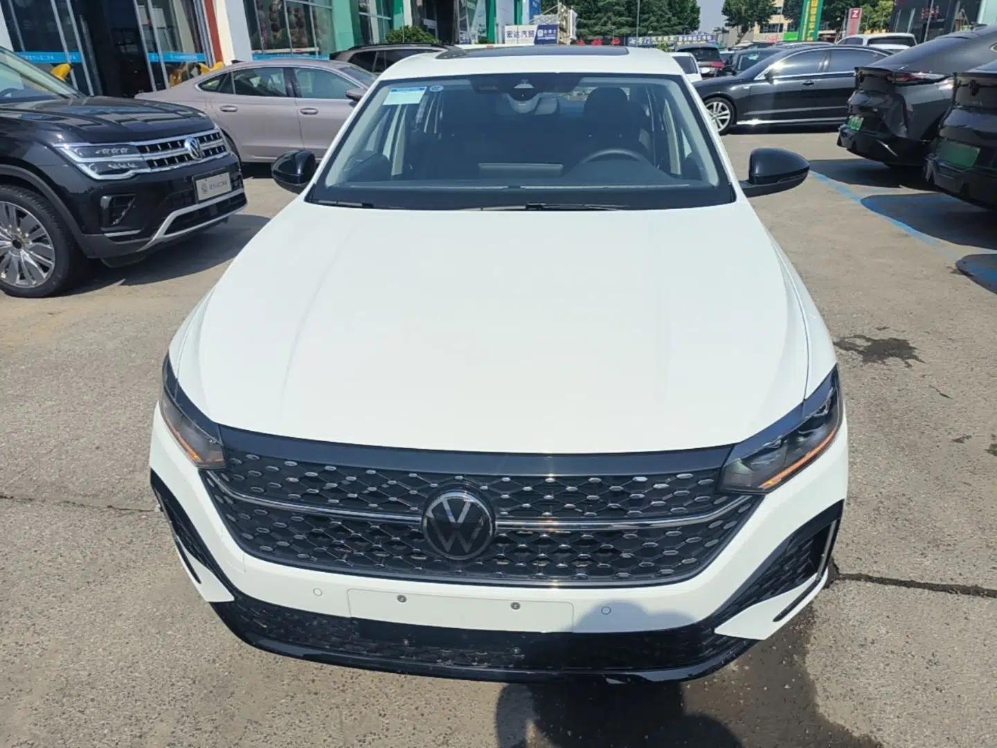 Volkswagen Lavida 2024 300TSI DSG Starry Sky Leading Edition — миниатюра 2