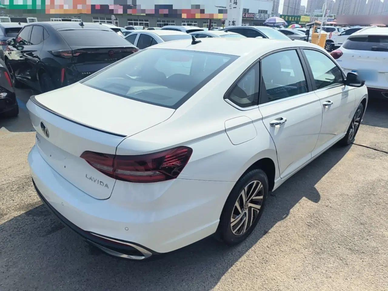 Volkswagen Lavida 2024 300TSI DSG Starry Sky Leading Edition — миниатюра 6