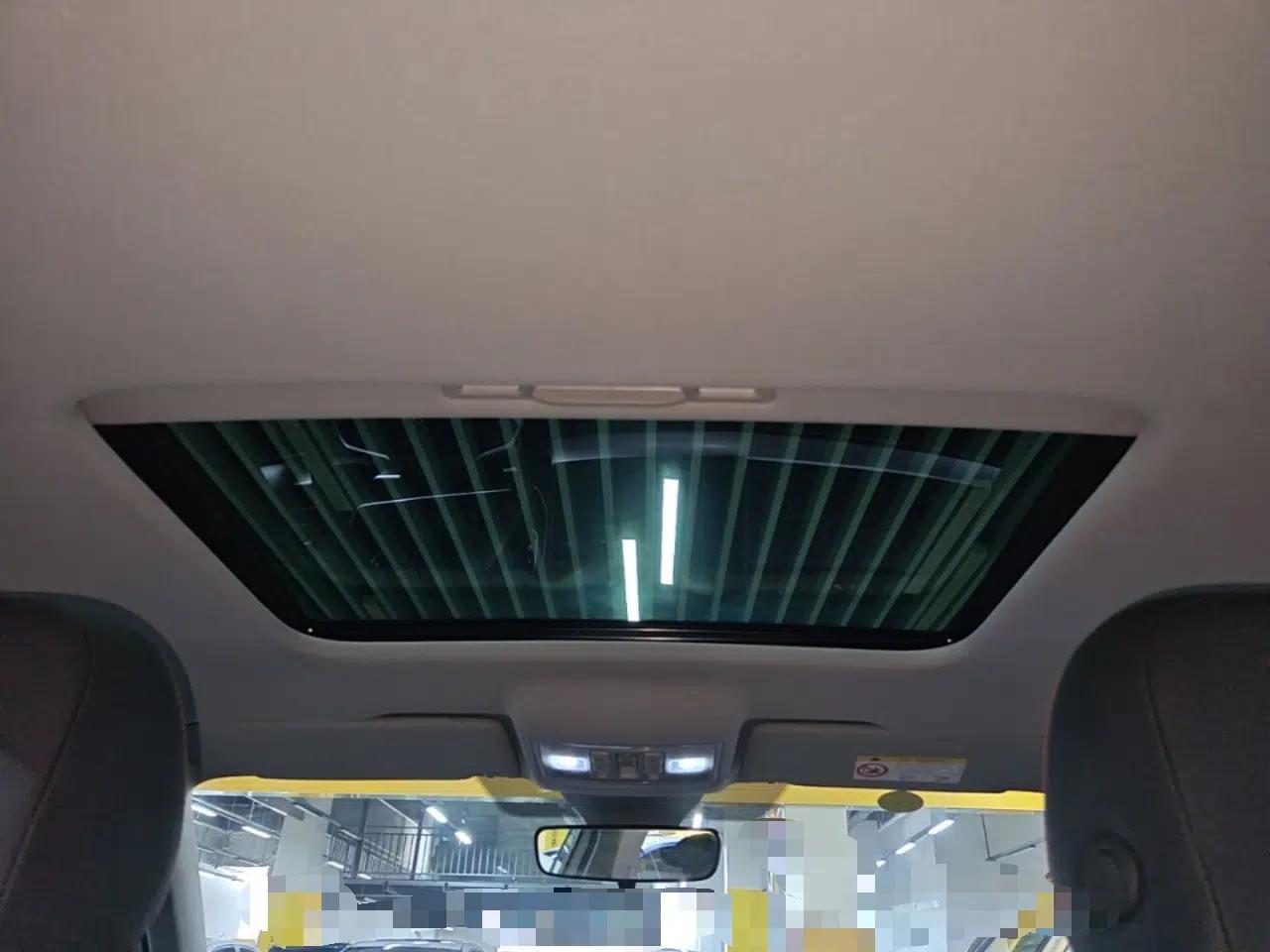 Volkswagen Lavida 2024 300TSI DSG Starry Sky Leading Edition — миниатюра 21