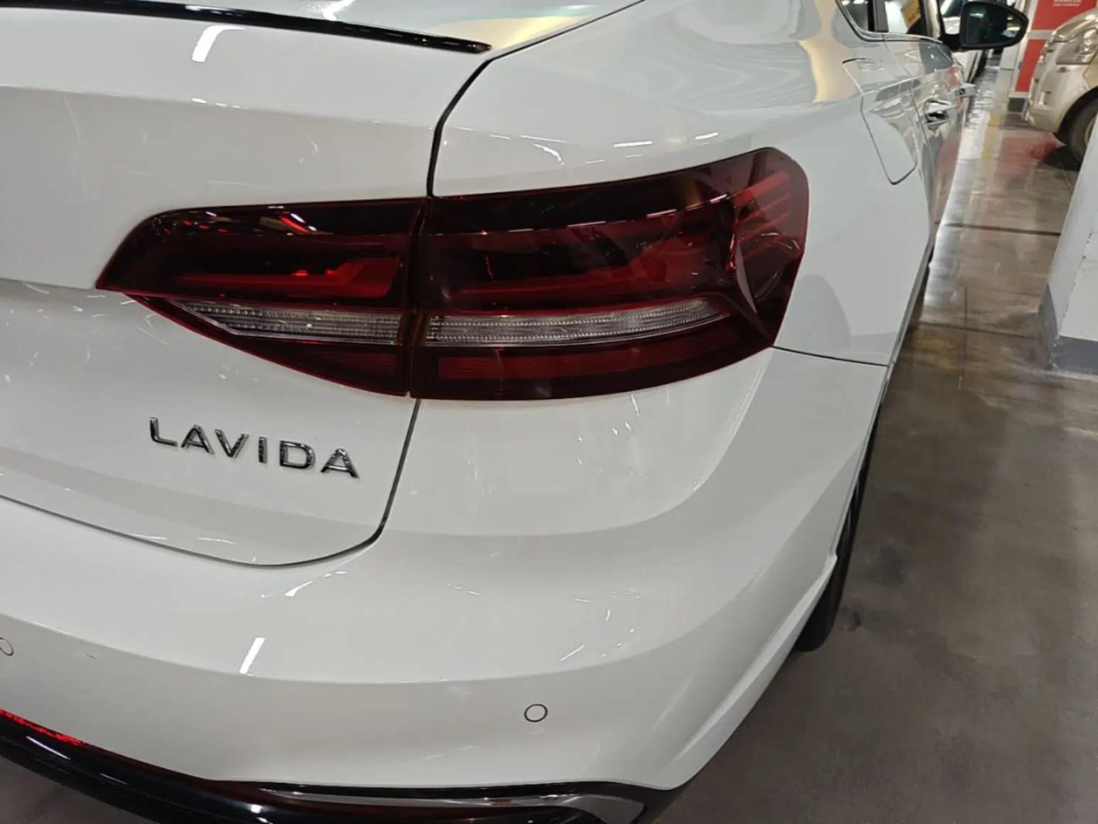 Volkswagen Lavida 2024 300TSI DSG Starry Sky Leading Edition — миниатюра 9