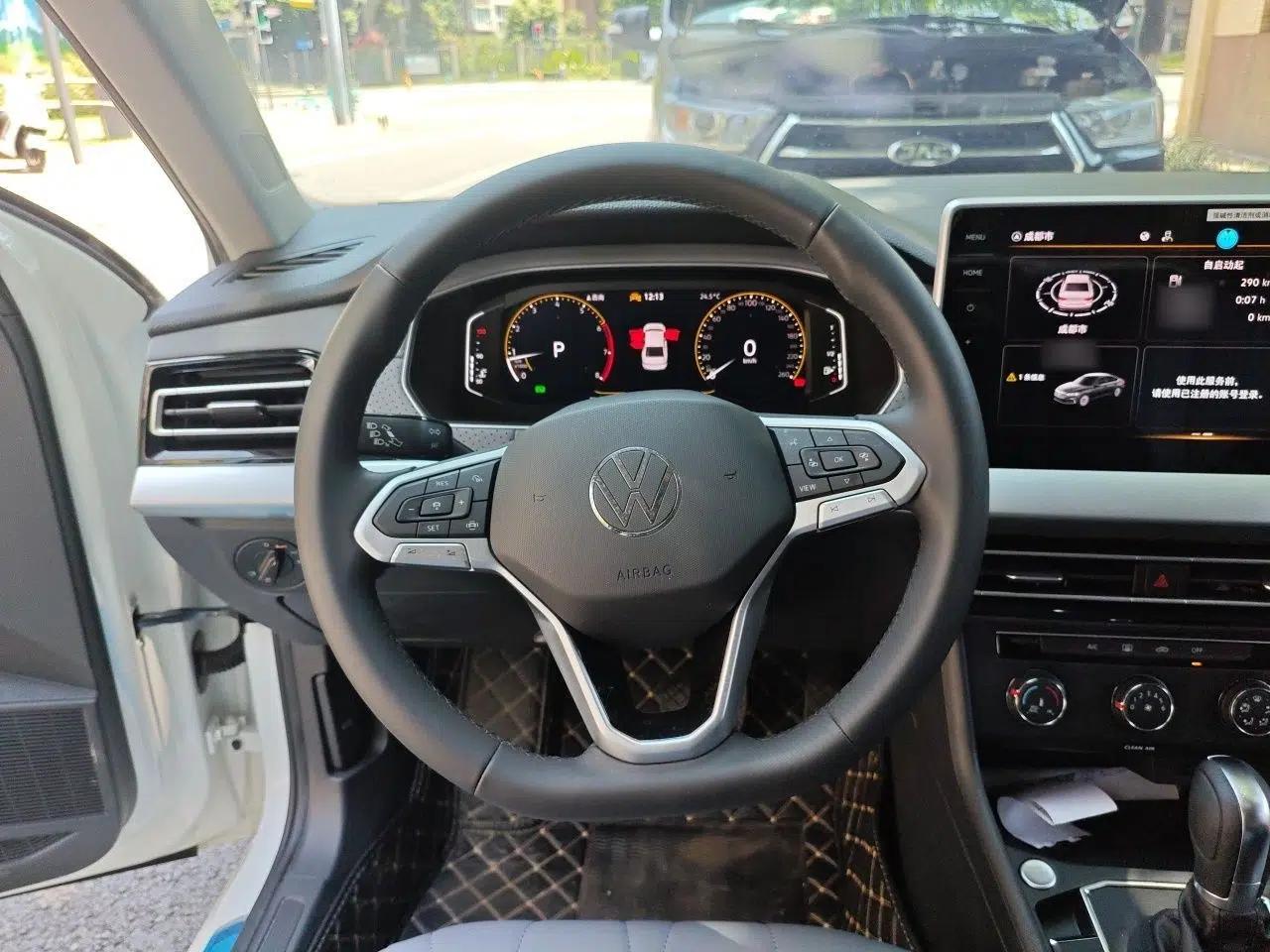 Volkswagen Lavida 2024 1.5L Automatic Starry Sky 5 Million Edition — миниатюра 10