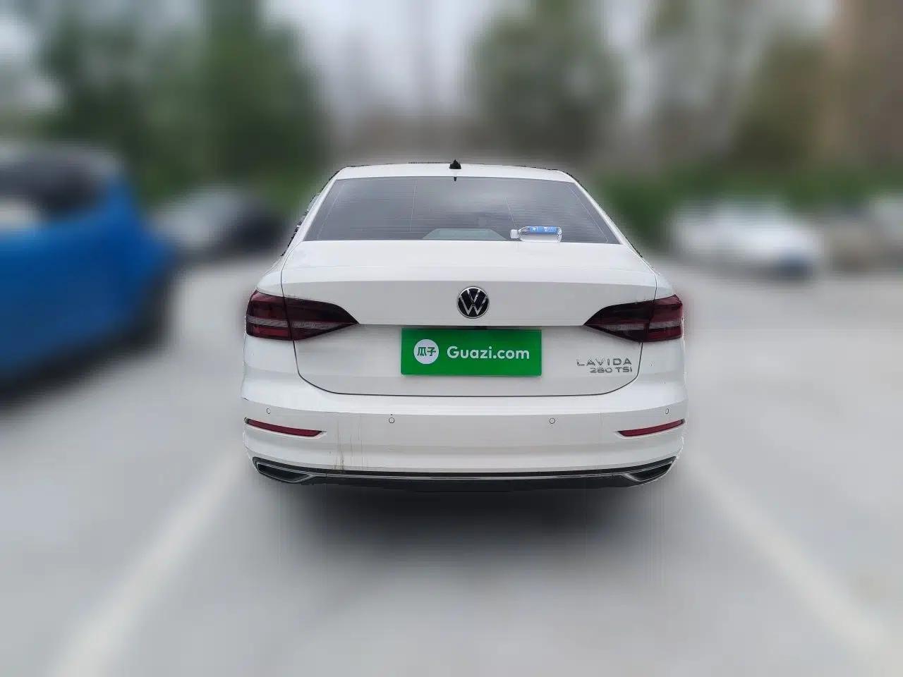 Volkswagen Lavida 2022 280TSI DSG Comfort Edition — миниатюра 5