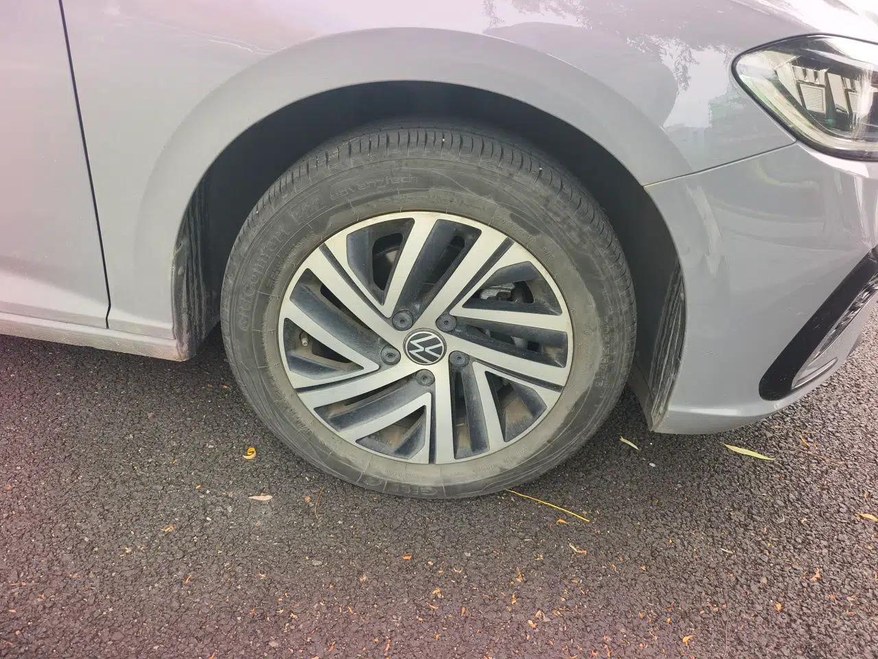 Volkswagen Lavida 2023 300TSI DSG Starry Sky Leading Edition — миниатюра 8