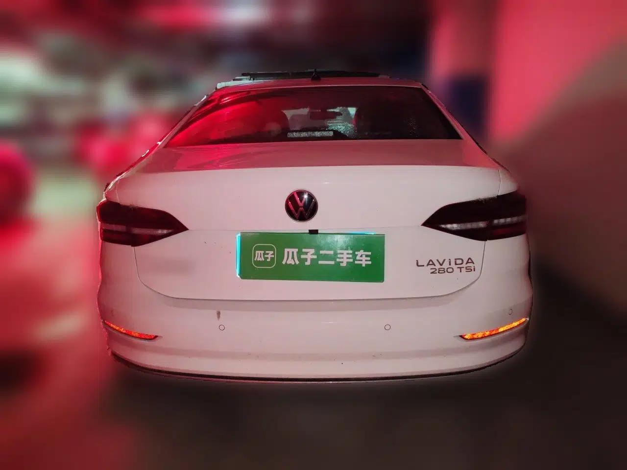 Volkswagen Lavida 2022 280TSI DSG Comfort Edition — миниатюра 5