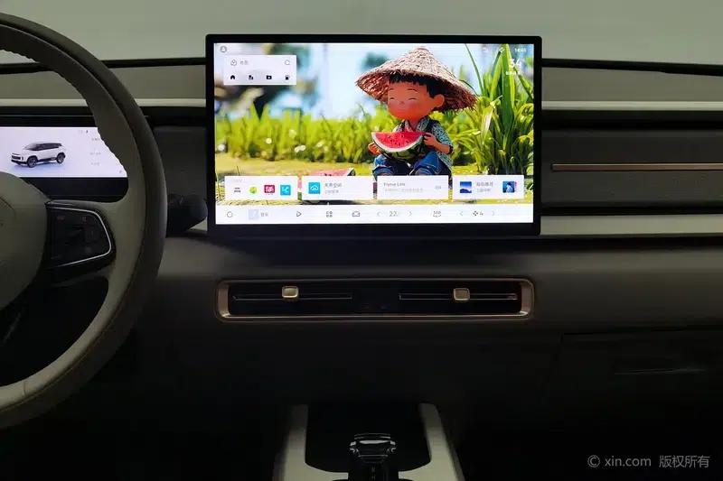Geely ICON 2026 1.5TD Chocolate Premium Edition — миниатюра 12