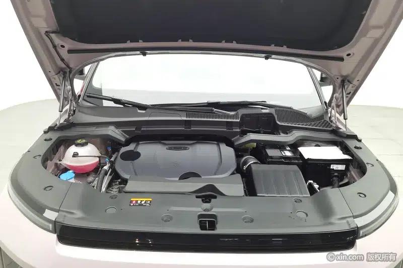 Geely ICON 2026 1.5TD Chocolate Premium Edition — миниатюра 5