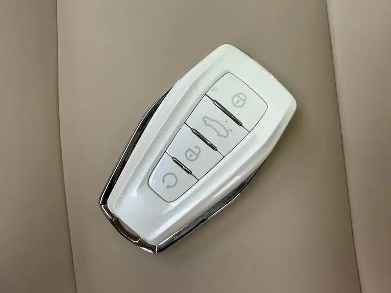 Geely ICON 2023 1.5TD Chocolate Edition — миниатюра 11