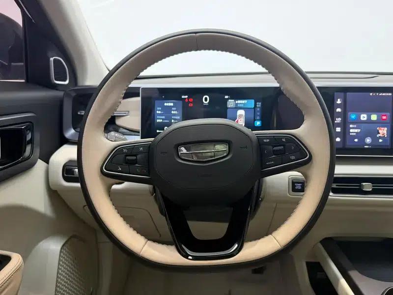 Geely ICON 2023 1.5TD Chocolate Edition — миниатюра 16