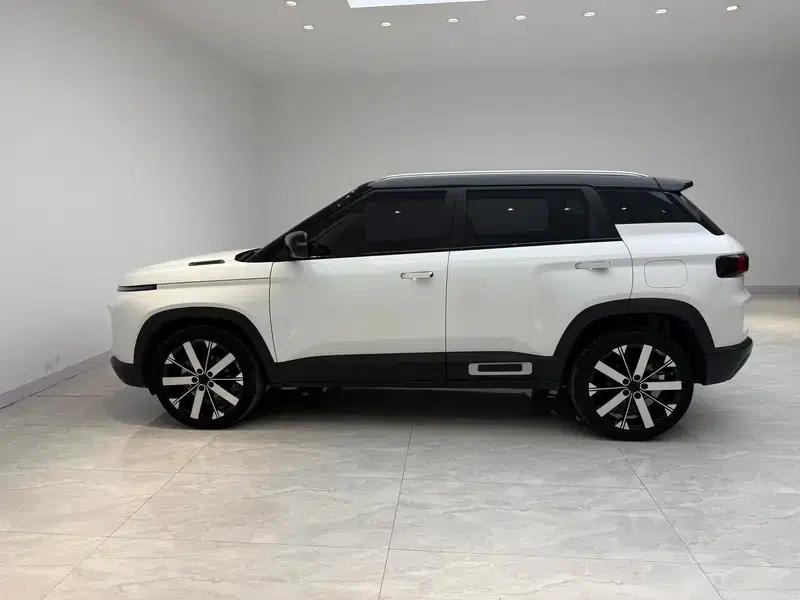 Geely ICON 2023 1.5TD Chocolate Edition — миниатюра 4