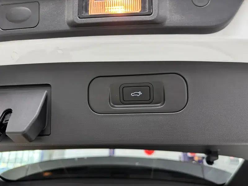 Geely ICON 2026 1.5TD Chocolate Premium Edition — миниатюра 10