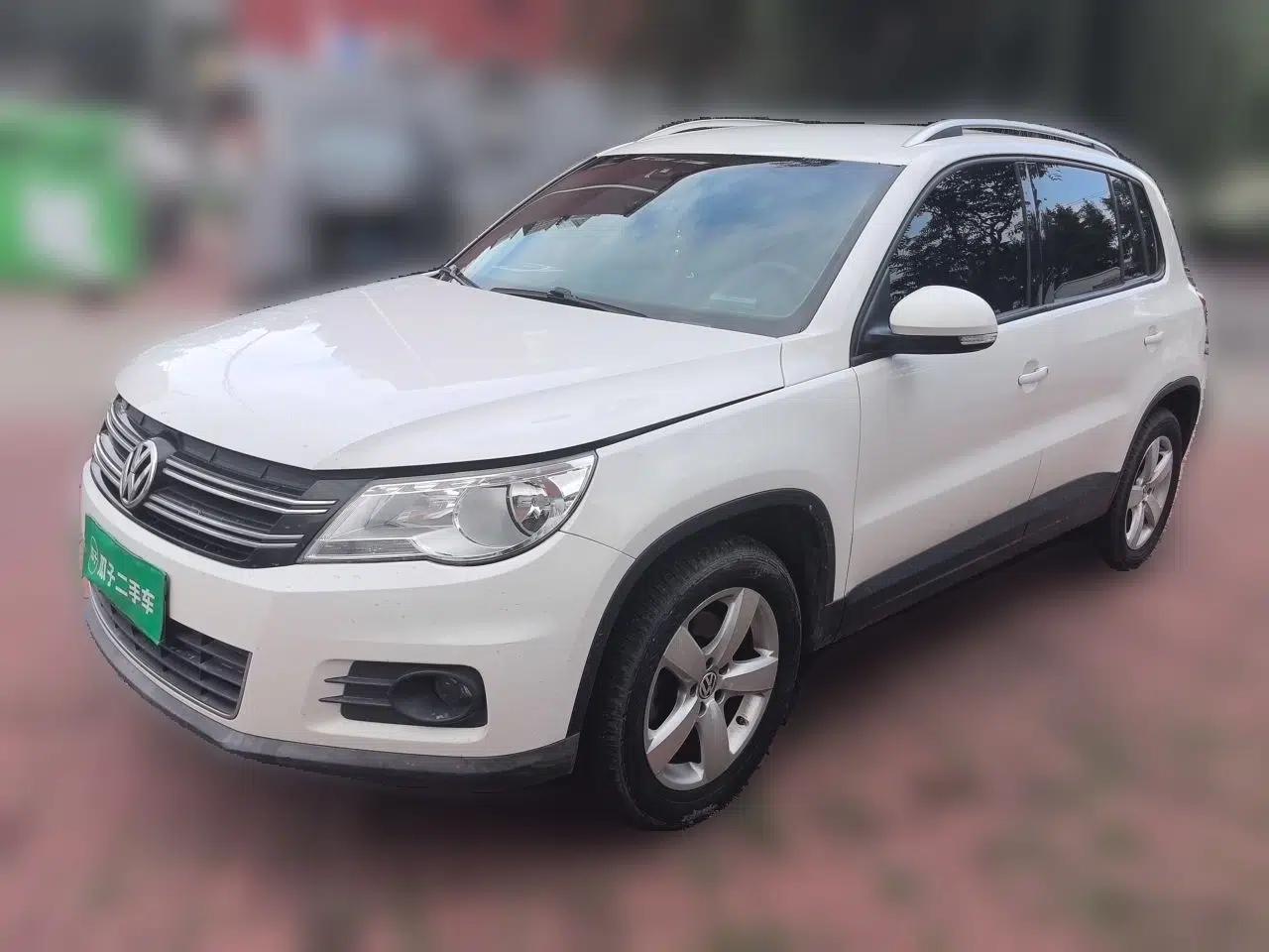 Volkswagen Tiguan 2012 1.8TSI Manual Two-Wheel Drive Enjoyment Edition — миниатюра 1