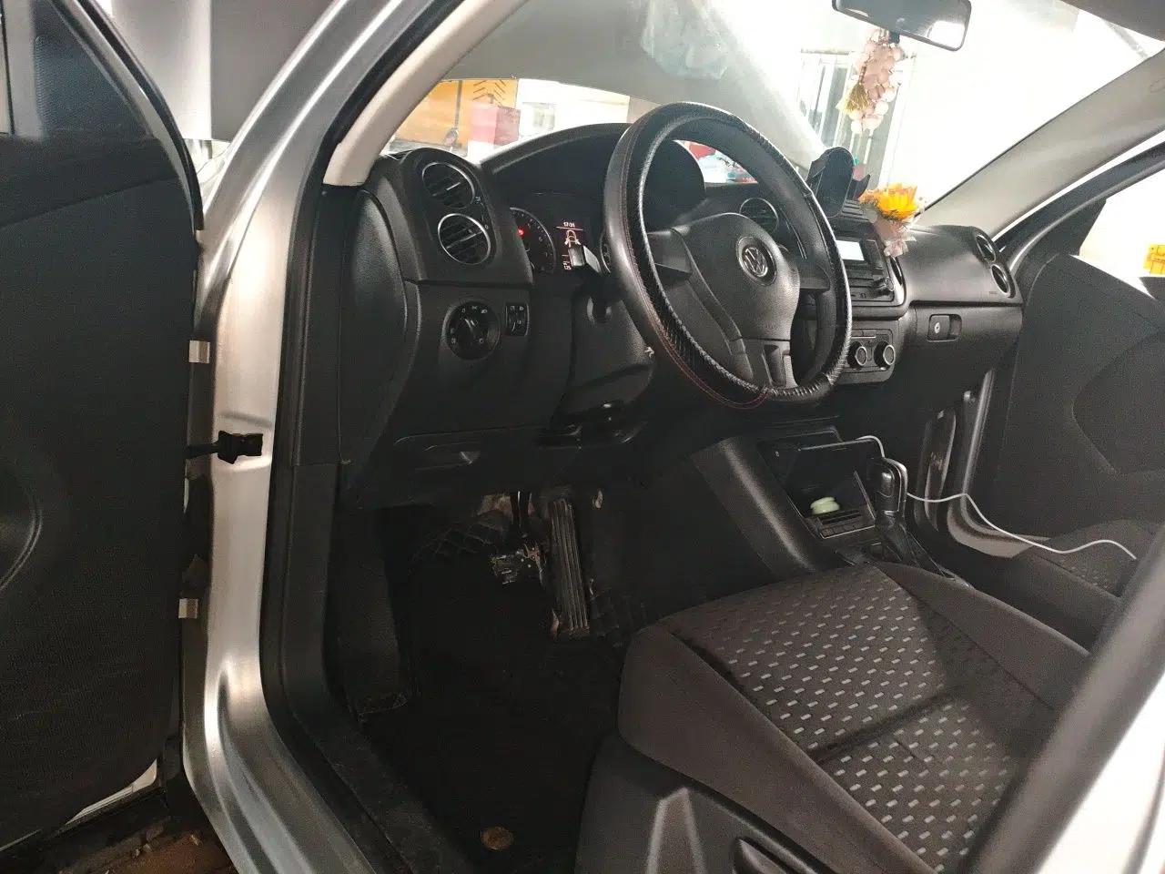 Volkswagen Tiguan 2012 1.8TSI Automatic Two-Wheel Drive Urban Edition — миниатюра 16