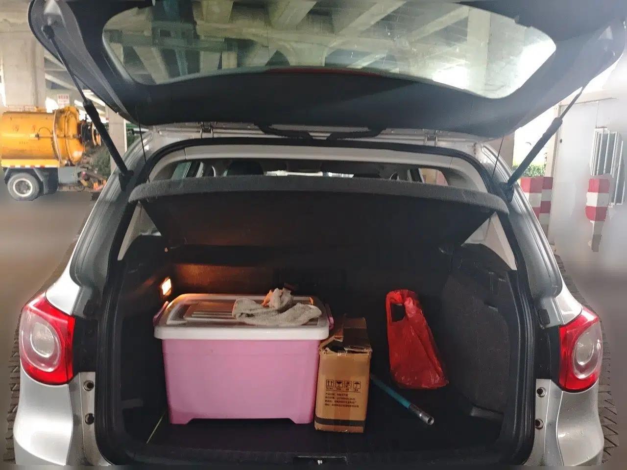 Volkswagen Tiguan 2012 1.8TSI Automatic Two-Wheel Drive Urban Edition — миниатюра 19