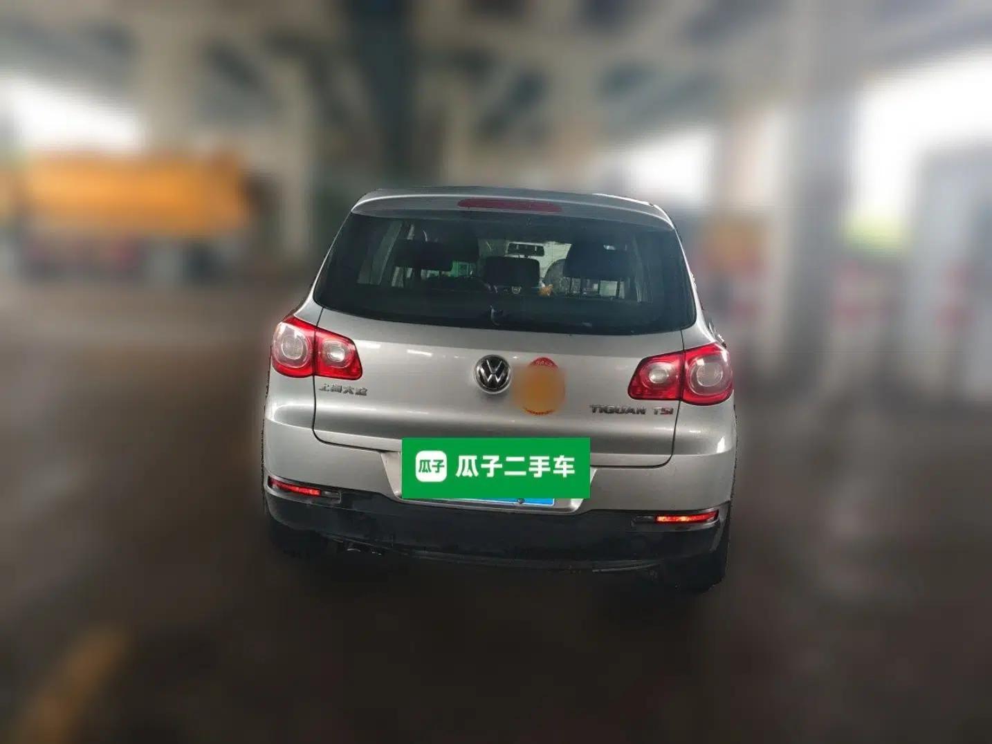 Volkswagen Tiguan 2012 1.8TSI Automatic Two-Wheel Drive Urban Edition — миниатюра 5