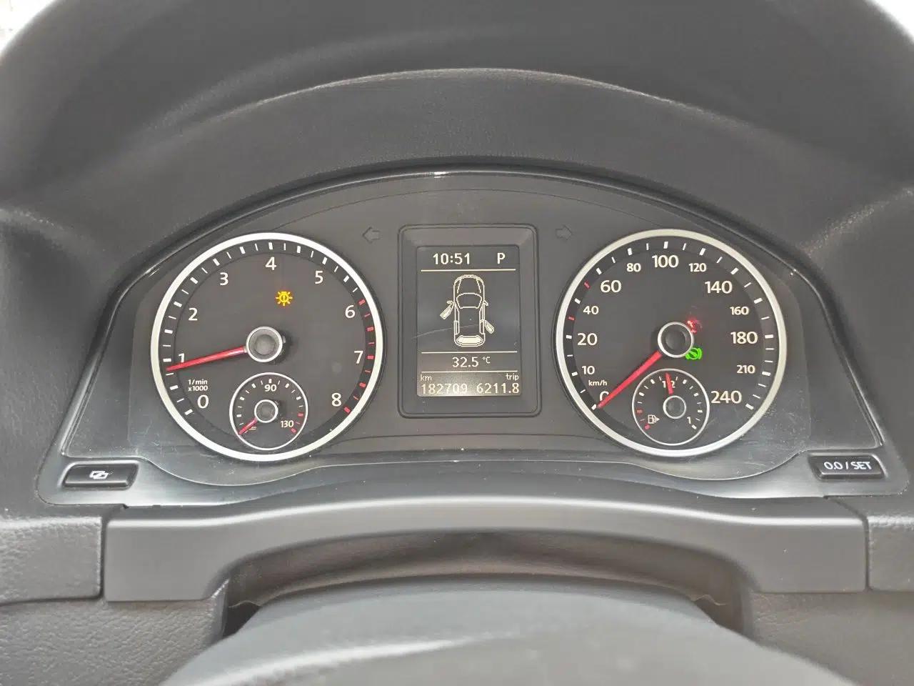 Volkswagen Tiguan 2010 2.0 TSI Automatic All-Wheel Drive Flagship Edition — миниатюра 11