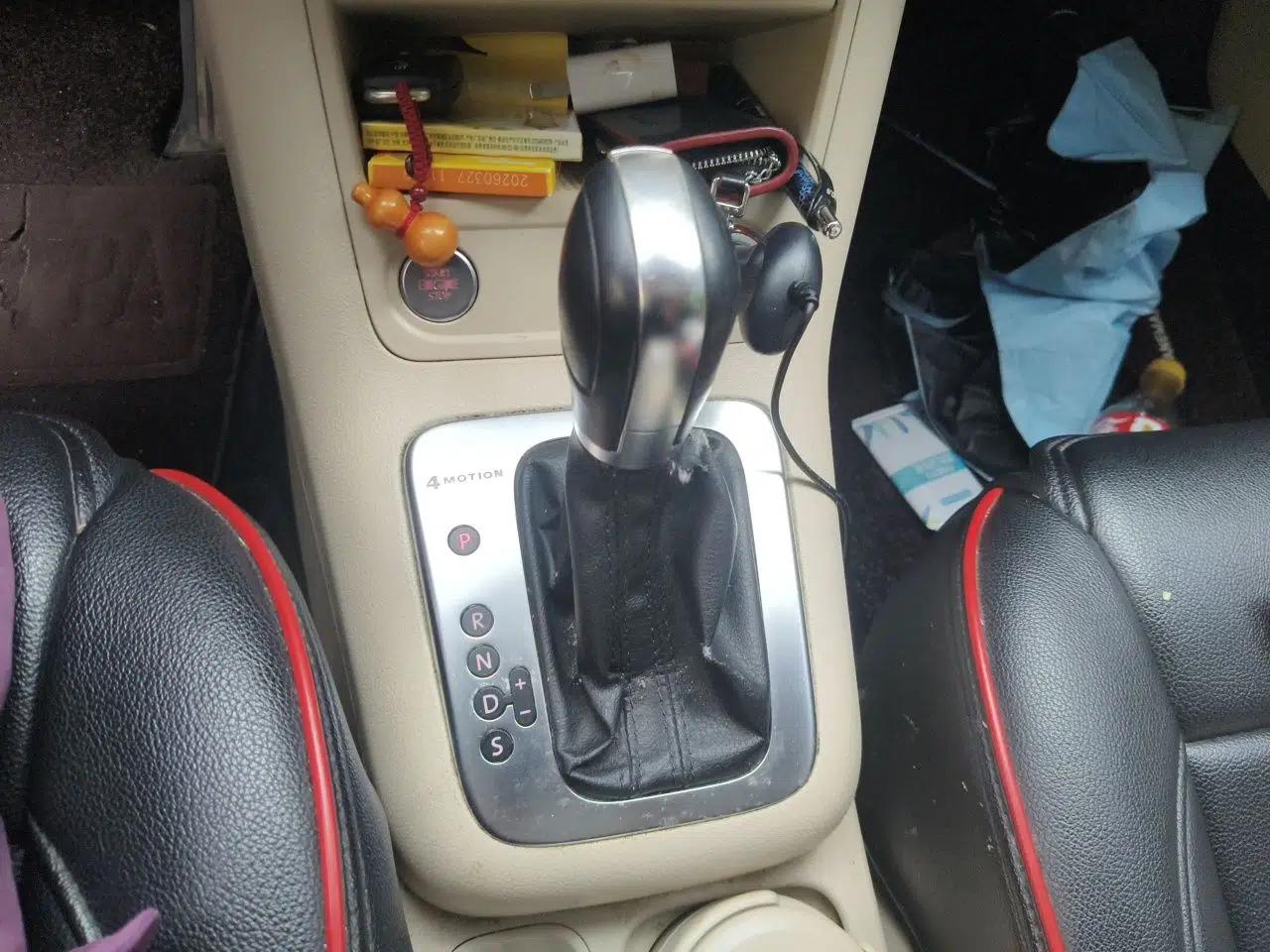 Volkswagen Tiguan 2012 2.0 TSI Automatic All-Wheel Drive Flagship Edition — миниатюра 14