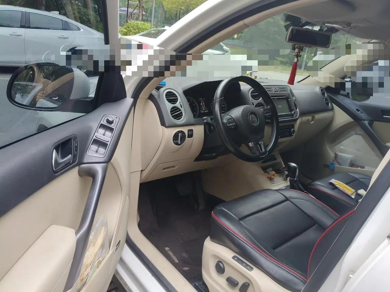 Volkswagen Tiguan 2012 2.0 TSI Automatic All-Wheel Drive Flagship Edition — миниатюра 16
