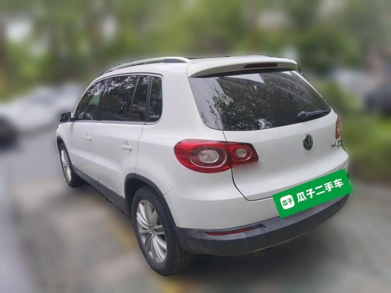 Volkswagen Tiguan 2012 2.0 TSI Automatic All-Wheel Drive Flagship Edition — миниатюра 4