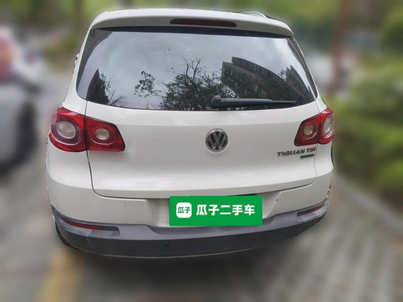Volkswagen Tiguan 2012 2.0 TSI Automatic All-Wheel Drive Flagship Edition — миниатюра 5