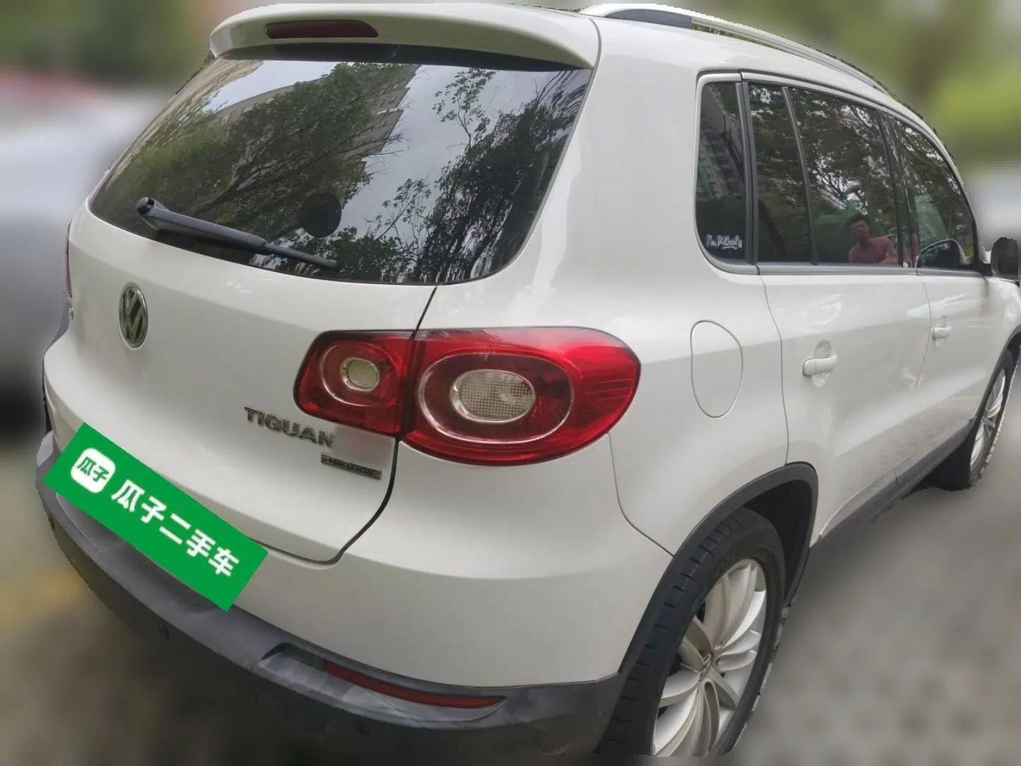 Volkswagen Tiguan 2012 2.0 TSI Automatic All-Wheel Drive Flagship Edition — миниатюра 6