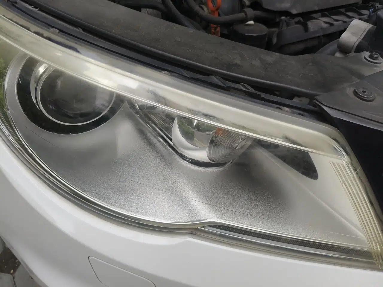 Volkswagen Tiguan 2012 2.0 TSI Automatic All-Wheel Drive Flagship Edition — миниатюра 7