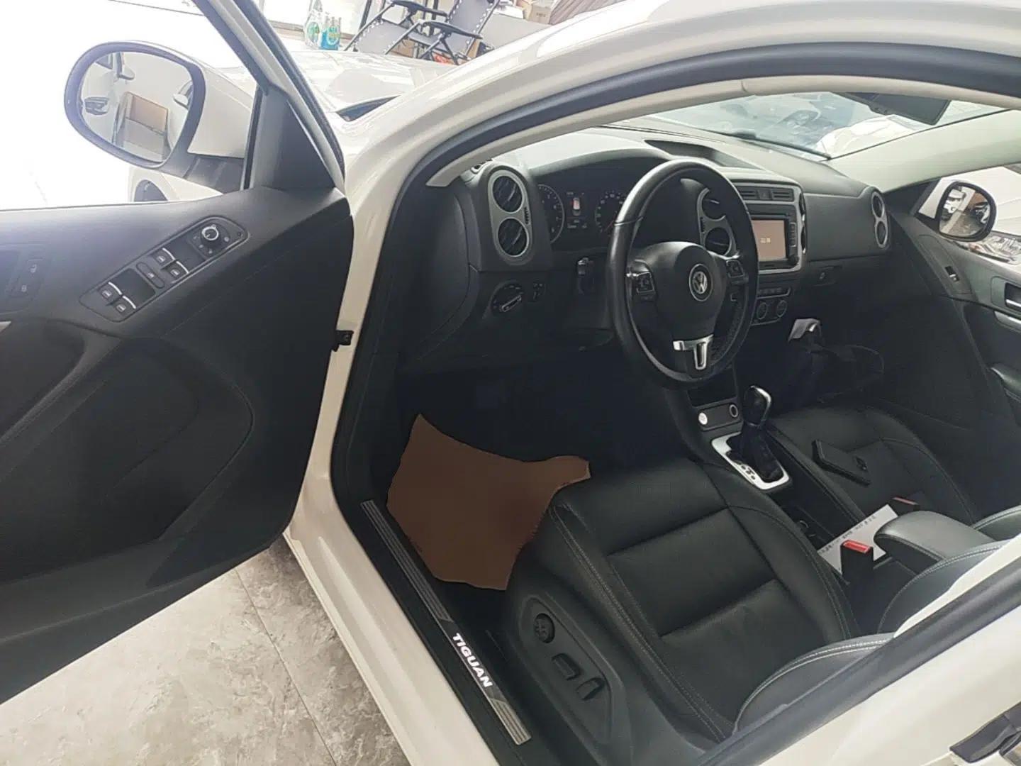 Volkswagen Tiguan 2016 300TSI Automatic Two-Wheel Drive Luxury Edition — миниатюра 18