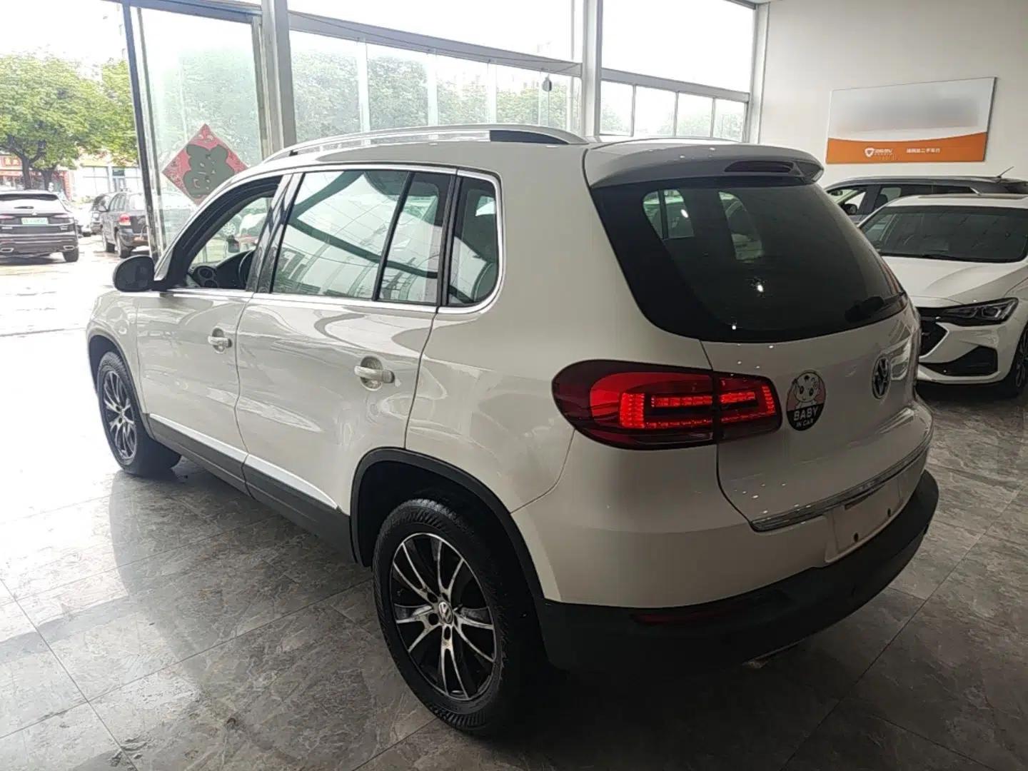 Volkswagen Tiguan 2016 300TSI Automatic Two-Wheel Drive Luxury Edition — миниатюра 4