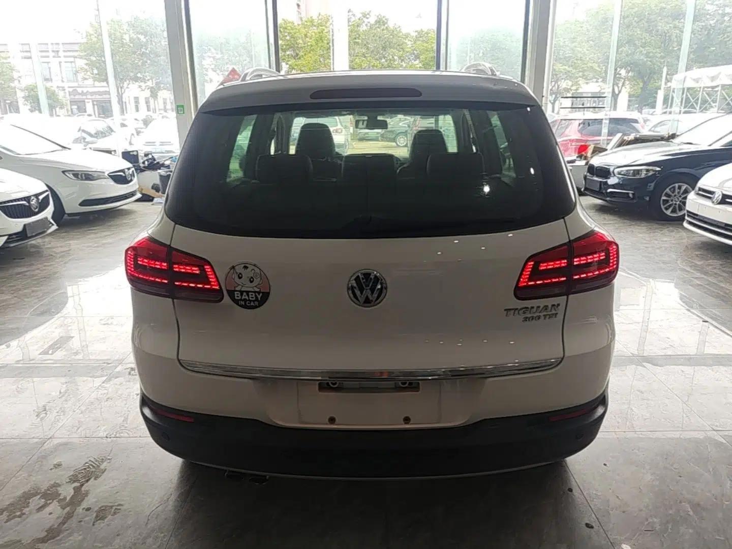 Volkswagen Tiguan 2016 300TSI Automatic Two-Wheel Drive Luxury Edition — миниатюра 5