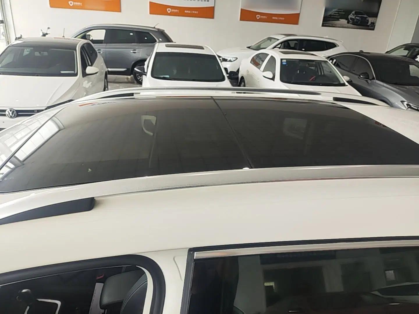 Volkswagen Tiguan 2016 300TSI Automatic Two-Wheel Drive Luxury Edition — миниатюра 7