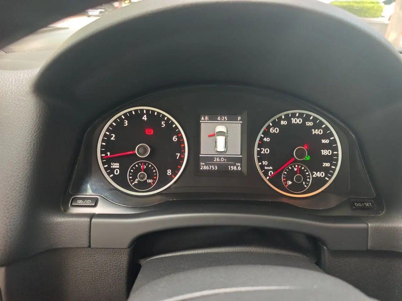 Volkswagen Tiguan 2012 2.0 TSI Comfort Edition — миниатюра 11