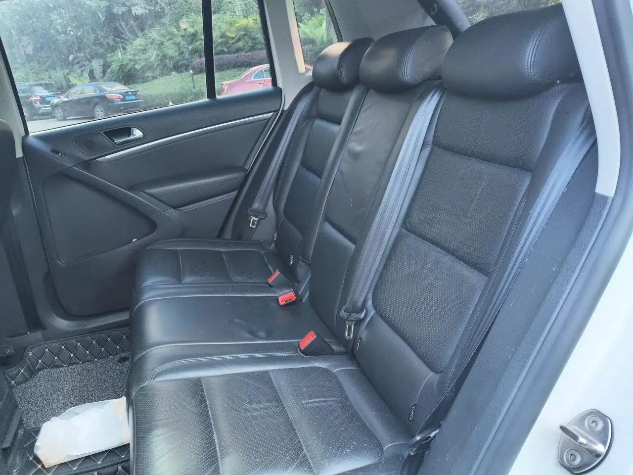 Volkswagen Tiguan 2013 1.8TSI Automatic Two-Wheel Drive Luxury Model — миниатюра 17